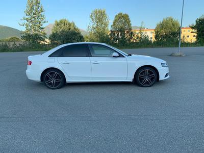 Audi A4 • 2011 • 215,000 km