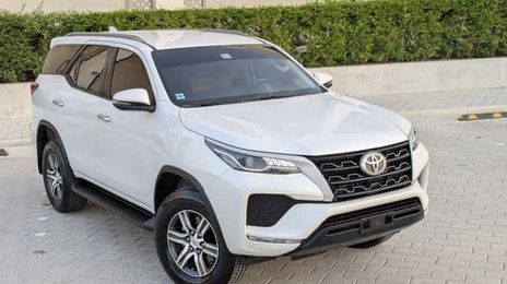 Toyota Fortuner • 2023 • 24,612 km