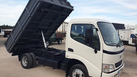 Toyota Dyna • 2004 • 208,000 km