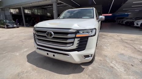 Toyota Land Cruiser • 2022 • 1,523 km