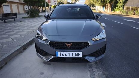 Seat Leon • 2021 • 74,000 km