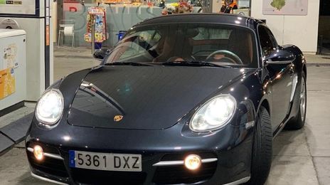 Porsche Cayman • 2006 • 15,000 km
