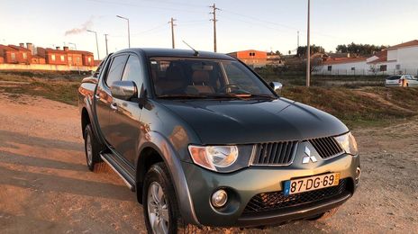 Mitsubishi L200 • 2007 • 199,999 km