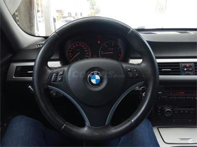 BMW Rad 3 • 2009 • 170,000 km