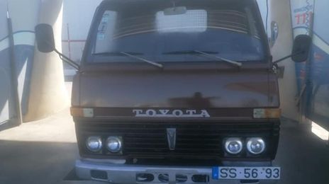 Toyota Dyna • 2007 • 108,000 km