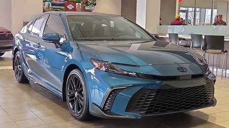 Toyota Camry • 2026 • 0 km