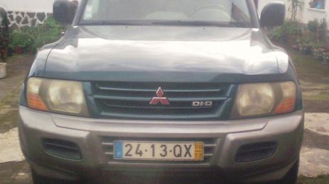 Mitsubishi Pajero • 2000 • 180,000 km