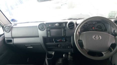 Toyota Land Cruiser • 2017 • 103,655 km