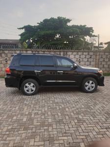 Toyota Land Cruiser • 2008 • 83,563 km