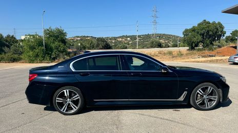 BMW 7 Series • 2019 • 175,000 km