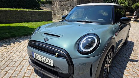 MINI Cooper • 2021 • 45,537 km