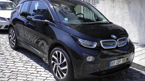 BMW i3 • 2015 • 25,000 km