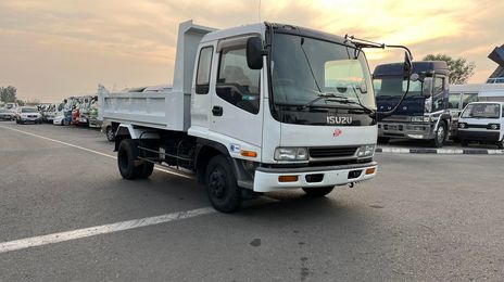 Isuzu Pickup • 2005 • 120,508 km
