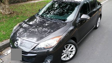 Mazda 3 • 2014 • 92,000 km