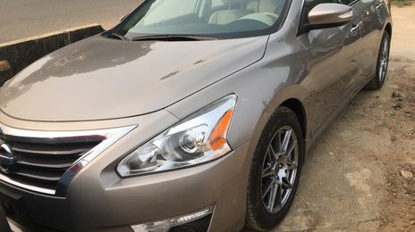 Nissan Altima • 2017 • 32 km
