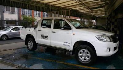 Toyota Hilux • 2013 • 165,872 km