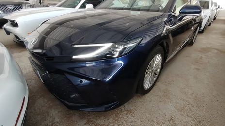 Toyota Camry Hybrid • 2025 • 5,803 km