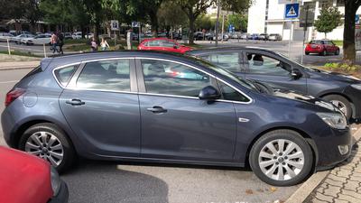 Opel Astra • 2010 • 215,000 km