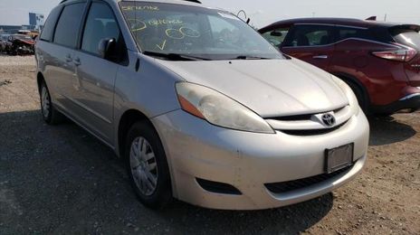 Toyota Sienna • 2007 • 2 km