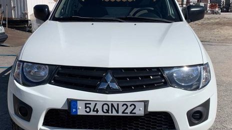 Mitsubishi L200 Pick up • 2015 • 120,000 km