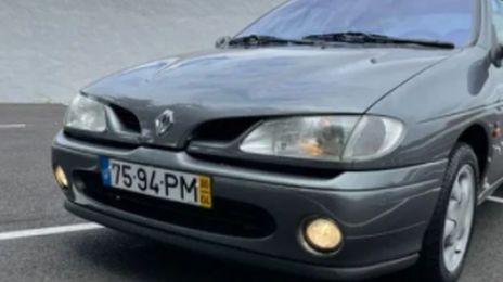 Renault Mégane • 2000 • 59,000 km