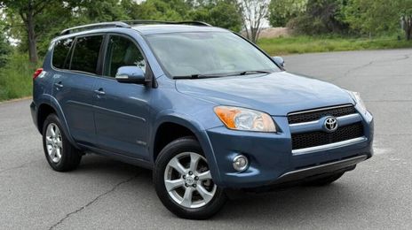 Toyota RAV4 • 2009 • 102,378 km