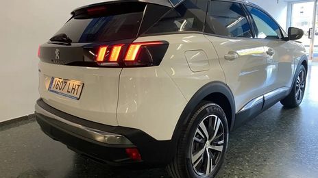 Peugeot 3008 • 2020 • 45,000 km