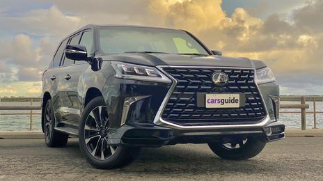 Lexus LX • 2021 • 22,000 km