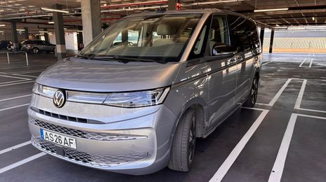 Volkswagen Multivan • 2022 • 105,000 km