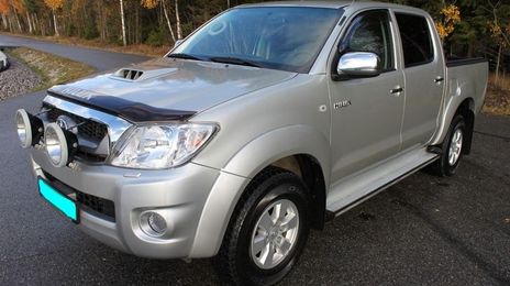 Toyota Hilux • 2011 • 72,000 km