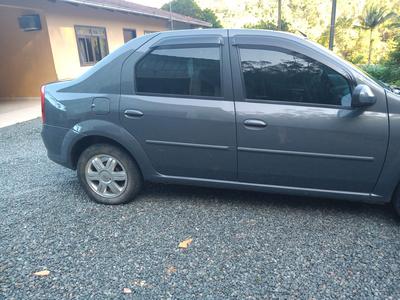 Renault Logan • 2013 • 67,570 km