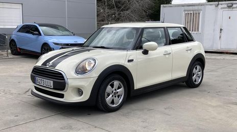 MINI Mini One • 2020 • 44,985 km