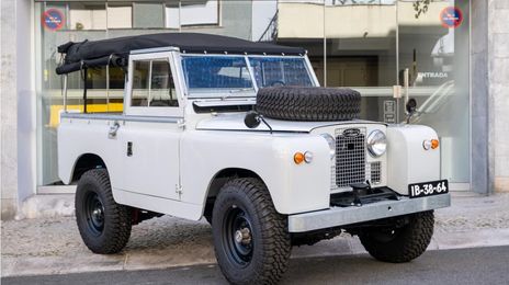 Land Rover Range Rover • 1980 • 10,000 km