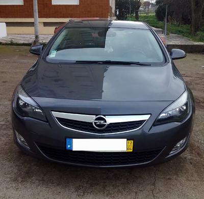 Opel Astra • 2012 • 120,000 km