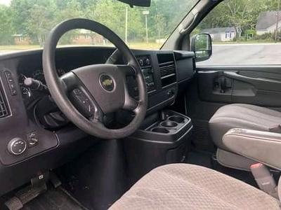 Chevrolet Express 3500 • 2013 • 172,935 km