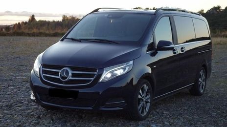 Mercedes-Benz C-Class • 2015 • 235,000 km