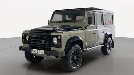 Land Rover Defender • 2010 • 107,977 km