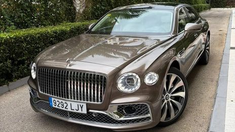 Bentley Flying Spur • 2020 • 14,500 km