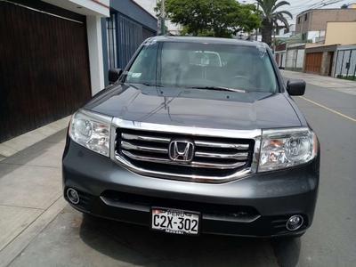 Honda Pilot • 2011 • 87,000 km