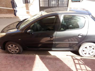 Peugeot 206 • 2012 • 175,000 km
