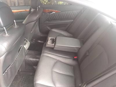 Mercedes-Benz E • 2003 • 204,000 km