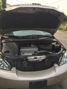 Lexus RX • 2004 • 52,000 km
