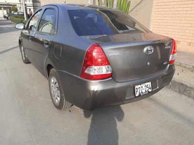 Toyota Corolla • 2017 • 38,000 km