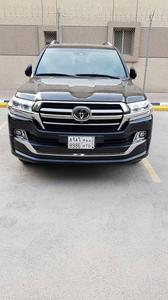 Toyota Land Cruiser • 2019 • 10,000 km