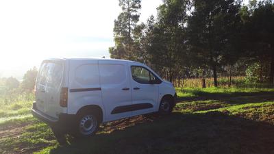Peugeot 1007 • 2020 • 31,000 km