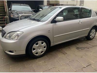 Toyota Corolla • 2003 • 175,000 km