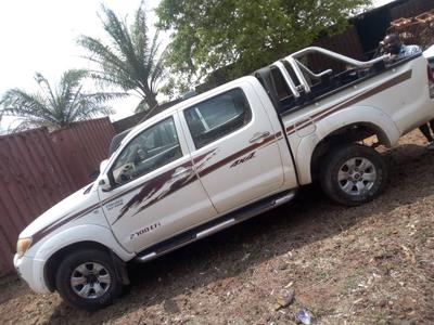 Toyota Hilux • 2020 • 100,000 km
