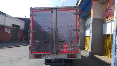 Hino Dutro • 2017 • 130,000 km