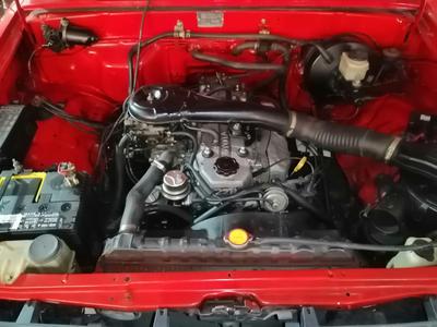 Toyota Hilux • 1994 • 196,000 km