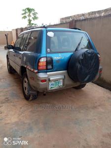 Toyota RAV4 • 2000 • 1,000 km